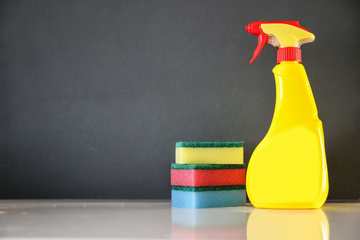You are currently viewing House Cleaning Tips to Keep Your Home Cleaner This Year