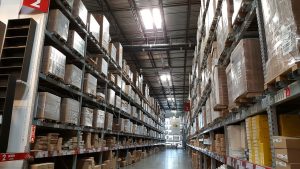 Read more about the article Miami Warehouse Cleaning: How to Clean a Warehouse Floor