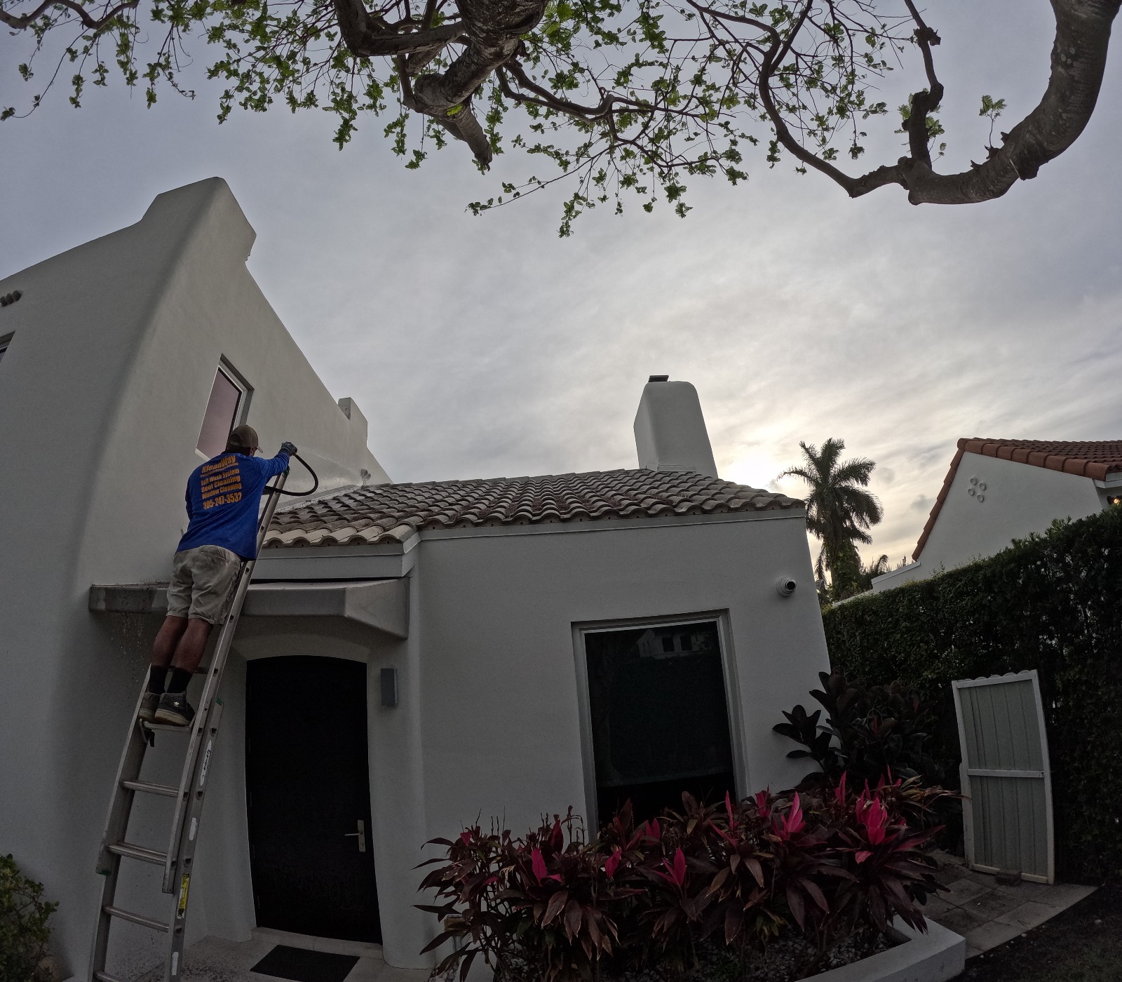 You are currently viewing How to Prepare Your Home for Professional Exterior Cleaning: A Complete Guide