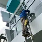 House glass window washing by professionals Miami