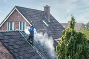 Read more about the article Essential Pressure Washing Services Every Miami Business Should Book Before Tourist Season